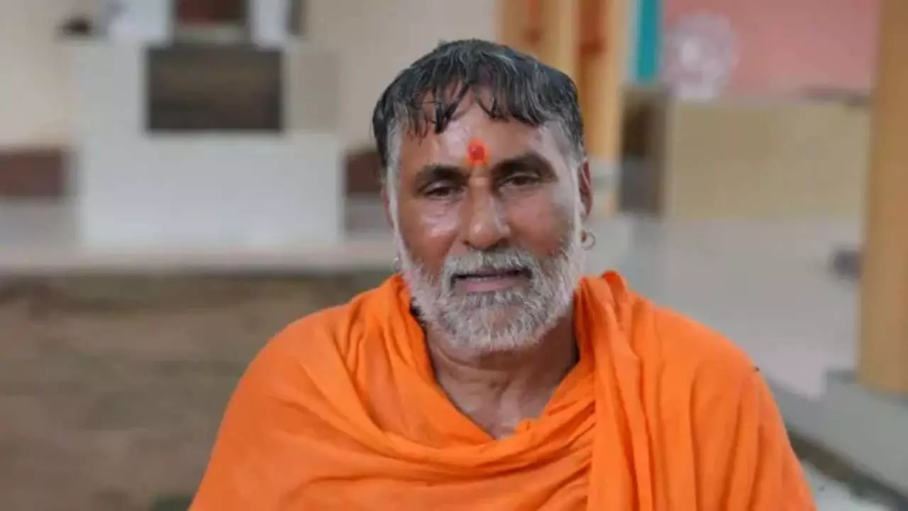 Swami Yashveer Maharaj ( Social- Media- Photo)