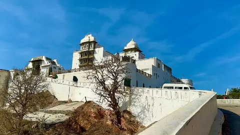 Rajasthan Tourist Place, Sajjangarh Fort Rajasthan Tourist Place, Sajjangarh Fort