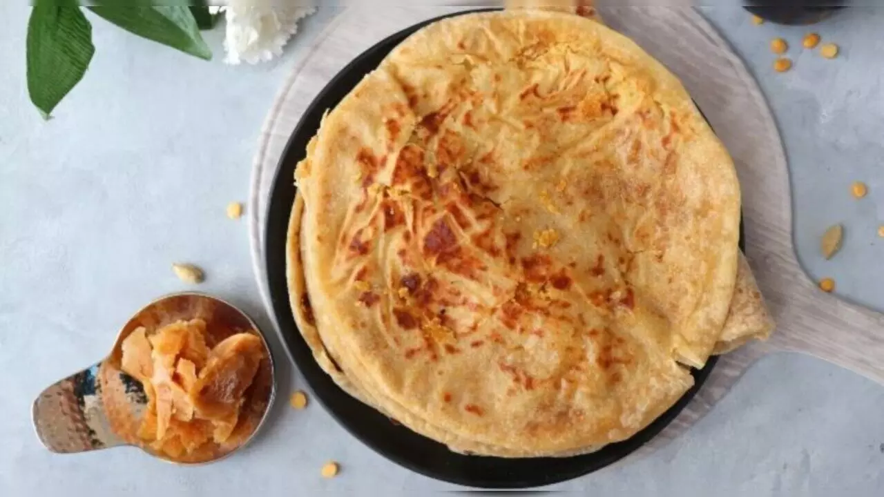 Gud Ka Paratha: बच्चों के लिए बनाएं टेस्टी गुड़ का पराठा, खुशी-खुशी खाएंगे पूरा