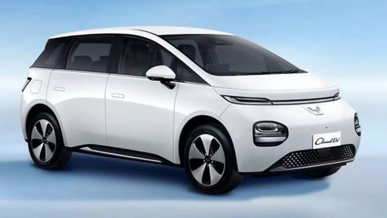 MG Windsor EV| Soon To Be Launched In India| Check Price Features Review Images| Today News in Hindi| Newstrack Samachar | MG Windsor EV: पथरीले रास्तों पर भी सरपट भागती है MG