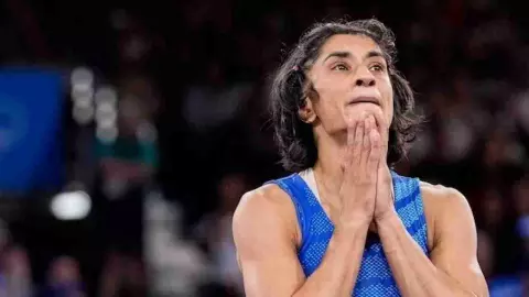 Vinesh Phogat disqualified Vinesh Phogat disqualified