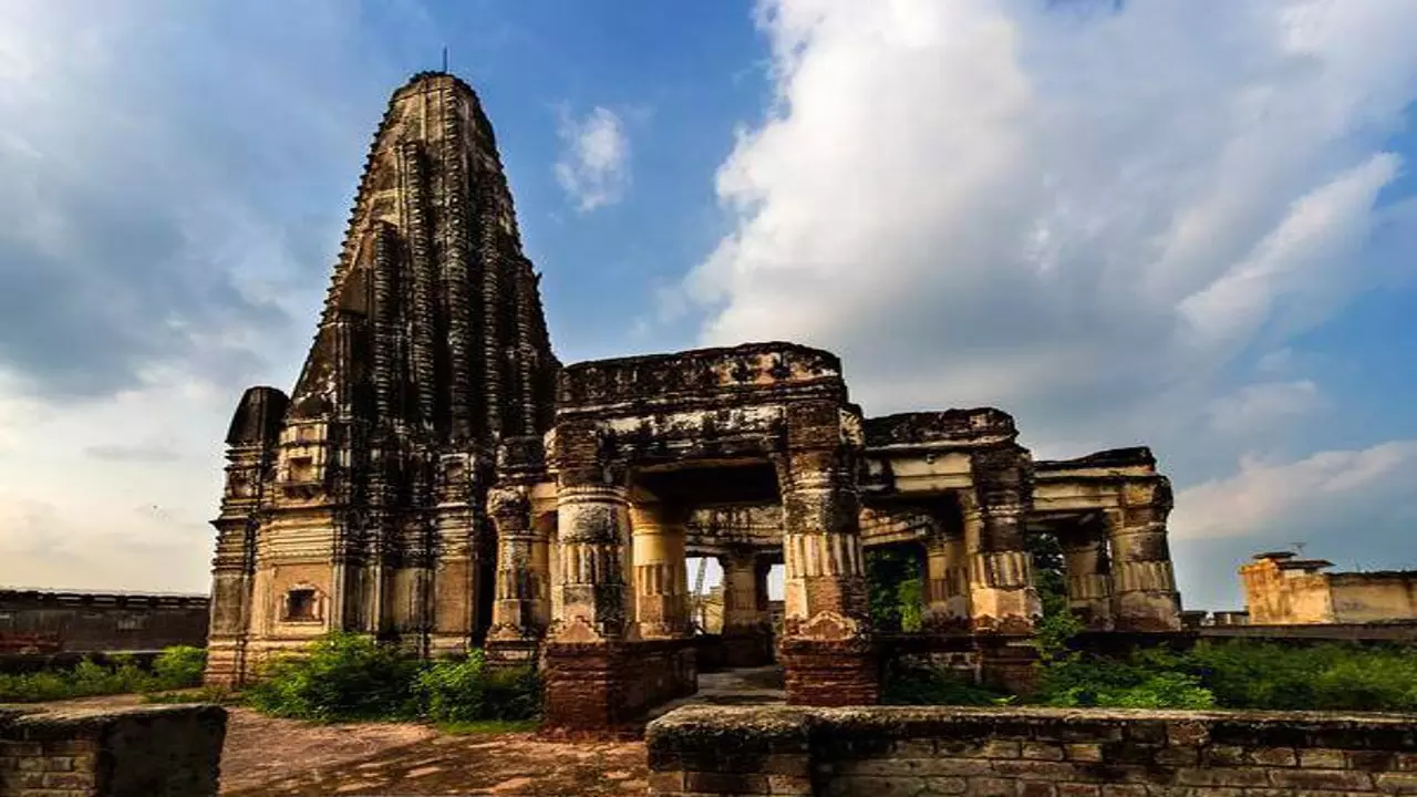 Shiv Temple In Pakistan