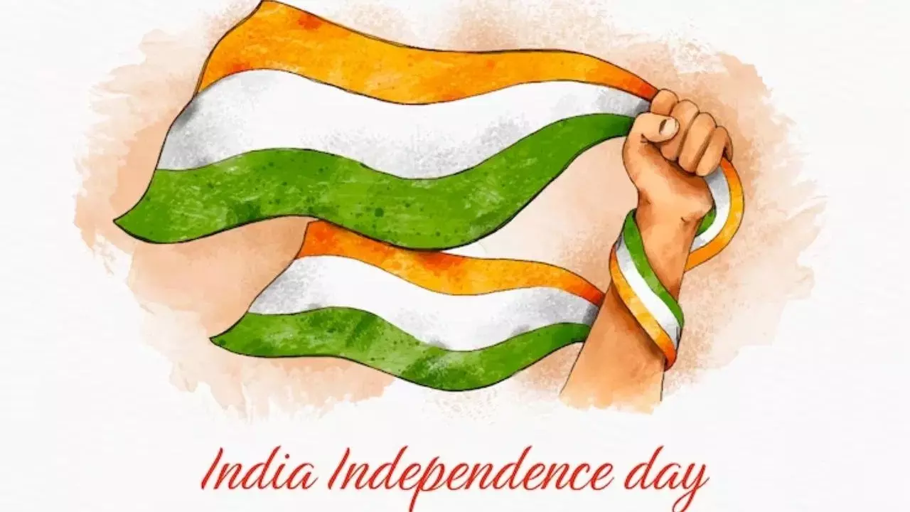 Happy Independence Day: DP और व्हॉट्सएप स्टेटस के लिए यहां से डाउनलोड करें तिरंगा Images