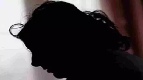 Moradabad News: महिला से अश्लील हरकत करने वाले डॉक्टर पर पुलिस मेहरबान, पांच दिन बाद भी नहीं की कोई कार्यवाही