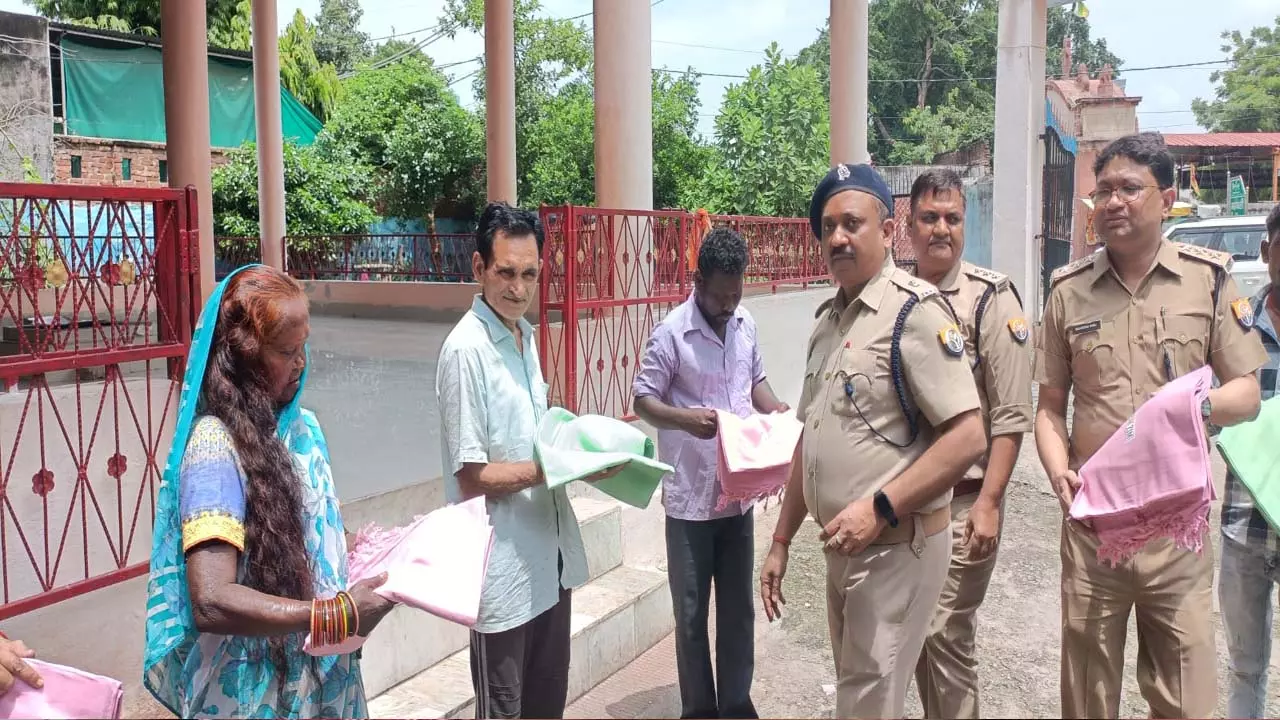 People got intoxicated after hoisting the flag Made aware about drugs, distributed clothes to people in leprosy ashram