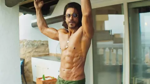 Shah Rukh Khan Lifestyle: सिर्फ 4 घंटे सोते हैं शाहरुख खान, क्या फिट रहने के लिए ये तरीका है सही? Shah Rukh Khan Lifestyle: सिर्फ 4 घंटे सोते हैं शाहरुख खान, क्या फिट रहने के लिए ये तरीका है सही?