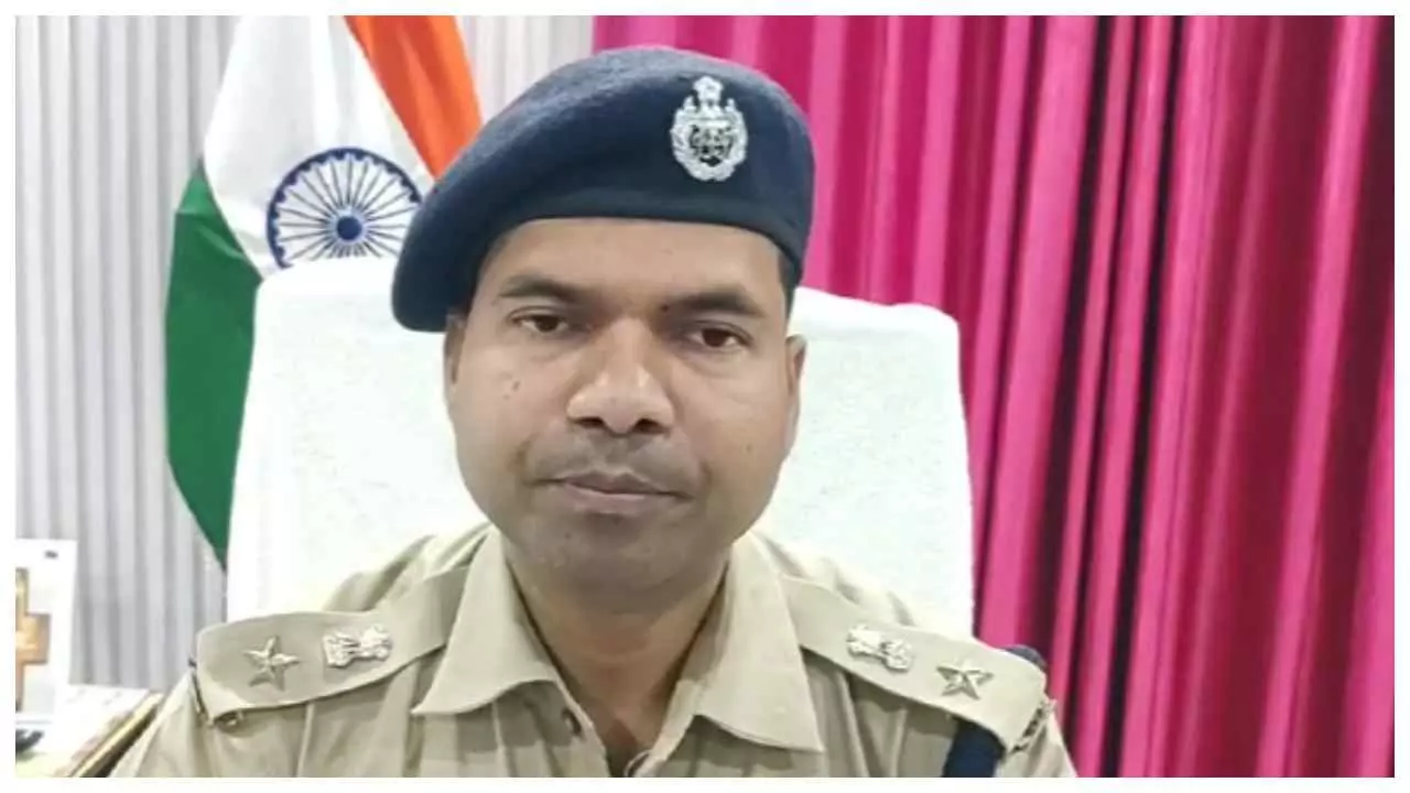 Ballia News : नाबालिक के साथ दुष्कर्म का आरोप, पुलिस ने आरोपी को किया गिरफ्तार