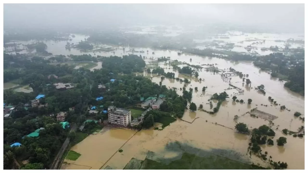 Flood: खतरे के निशान के ऊपर गोमती, त्रिपुरा के कई इलाके डूबे...,सीएम ने किया दौरा, अब सेना के सहारे लोग