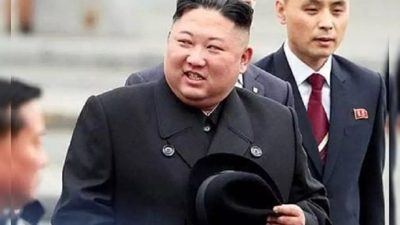 Kim Jong Un हिटलर से कम नहीं, रखता है अजीबोगरीब शौक, संपत्ति जान उड़ेंगे होश