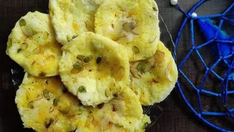 Varanasi Famous Malaipuri sweet dish Varanasi Famous Malaipuri sweet dish
