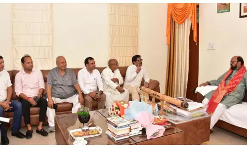 Lucknow News: स्ववित्त पोषित कॉलेजों ने संबद्धता शर्तों में मांगी छूट, 13 सूत्रीय मांग पत्र सौंपा