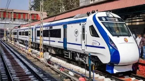 Vande Bharat ट्रेन को बम से उड़ाने की मिली धमकी, रेलवे विभाग में मची खलबली Vande Bharat ट्रेन को बम से उड़ाने की मिली धमकी, रेलवे विभाग में मची खलबली