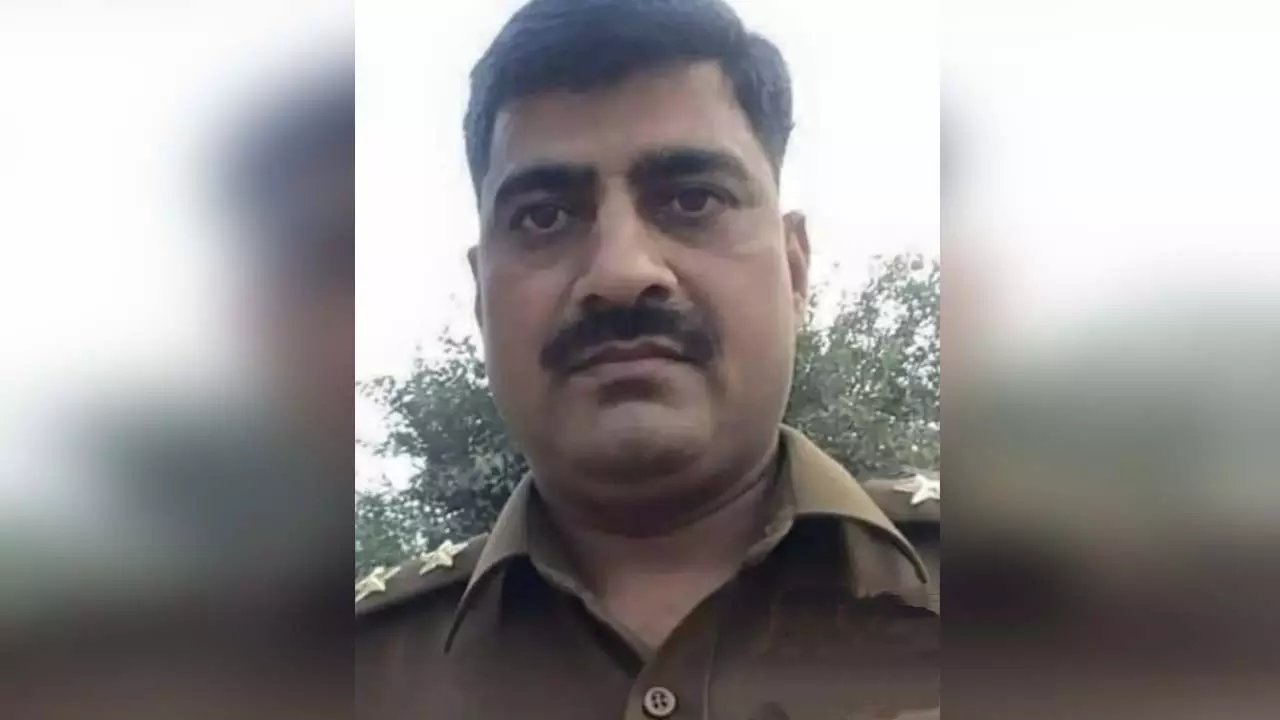 Etahs police inspector suddenly dies in Moradabad, villagers drown in grief