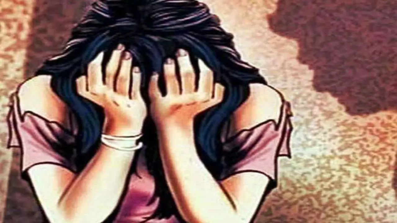 Senior assistant accused of molestation and obscene acts, victim lodged FIR