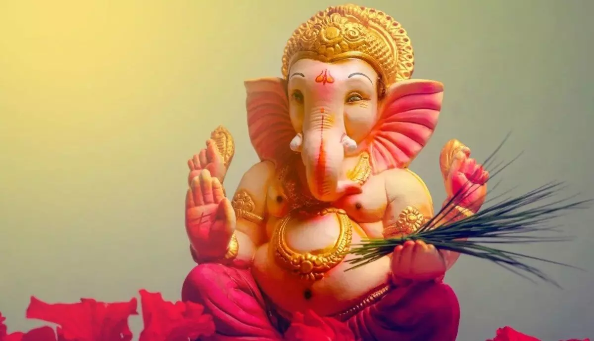 Ganesha Ekdant Story In Hindi: गणेश जी को क्यों कहते हैं एकदंत, जानें किसने तोड़ा था दांत