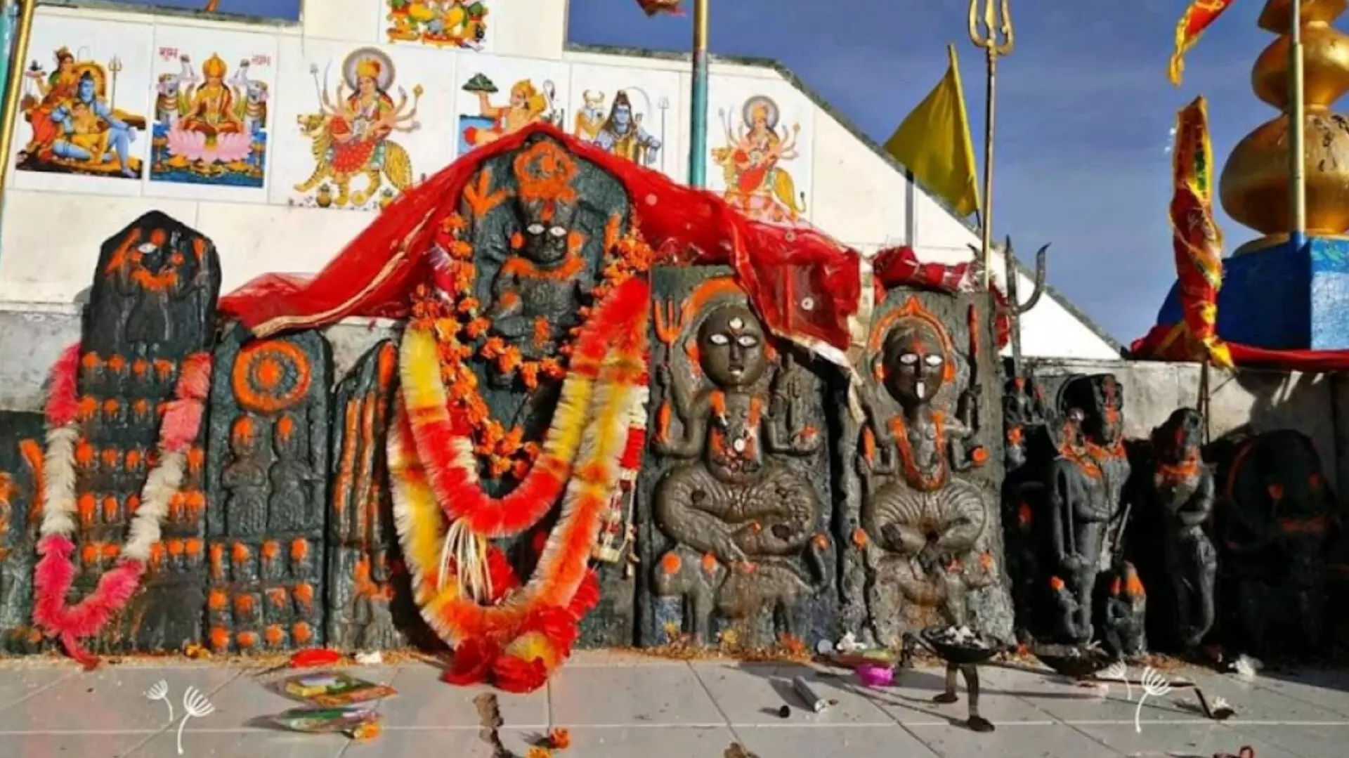 Himachal Pradesh Famous Temple, Shikari Mata Mandir