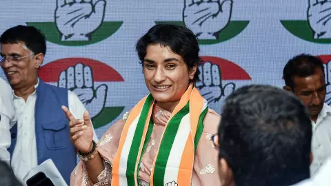 Haryana Election: विनेश फोगाट जुलाना सीट से आज दाखिल करेंगी नामांकन, ट्वीट कर कहा- ‘मेरे साथ चलें’