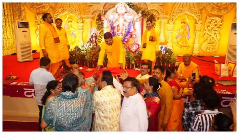 Lucknow News : मनौतियों के राजा गणेशोत्सव के छठे दिन भजन सुनकर भावविभोर हुए भक्त Lucknow News : मनौतियों के राजा गणेशोत्सव के छठे दिन भजन सुनकर भावविभोर हुए भक्त