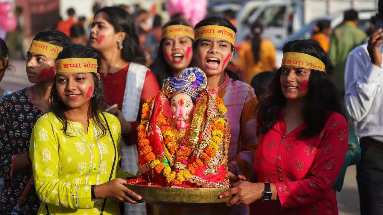 Devotees immersed Ganpati Bappa with great pomp