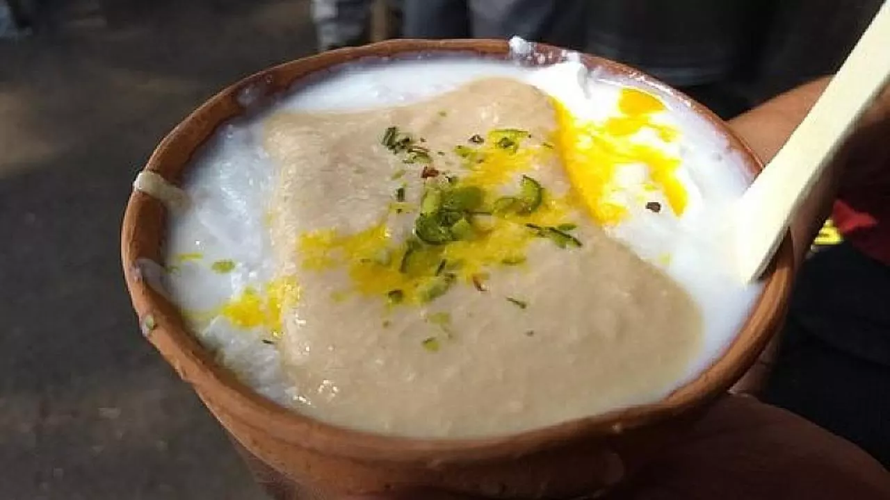 Lucknow ki Pahalwan Lassi (Image Credit-Social Media)