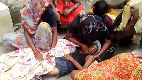 A child died after a dilapidated slab fell on him while he was playing inside the primary school A child died after a dilapidated slab fell on him while he was playing inside the primary school
