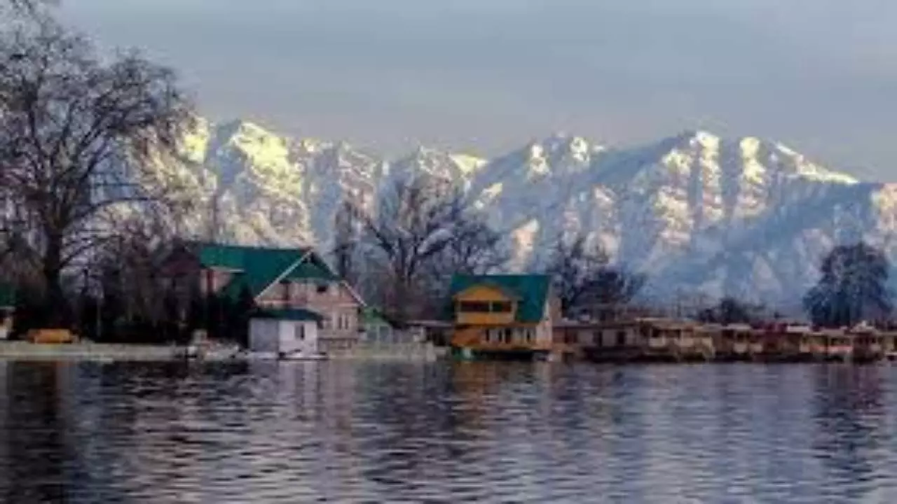 Jammu Kashmir Top 10 Tourist Destinations (Image Credit-Social Media)