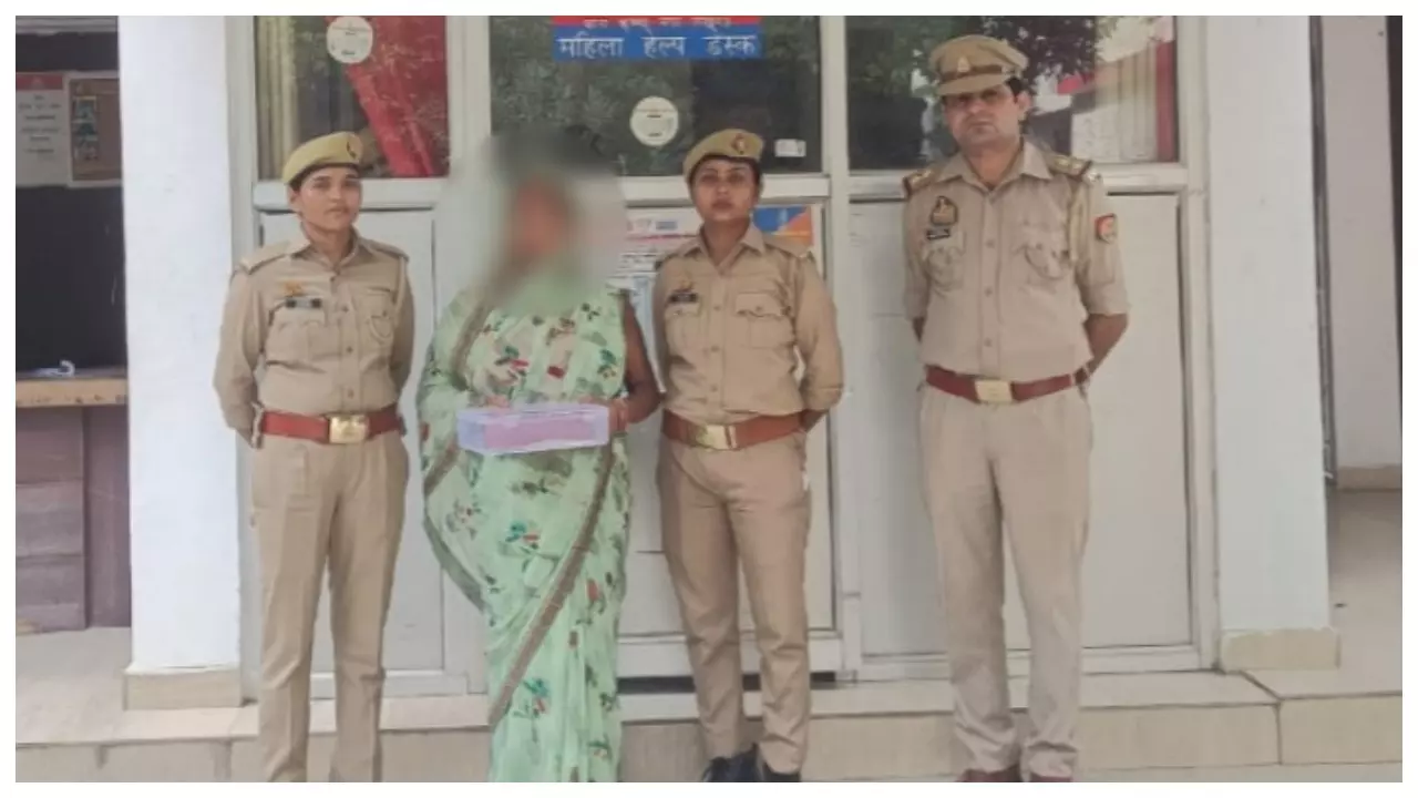 पुलिस गिरफ्त में महिला आरोपी