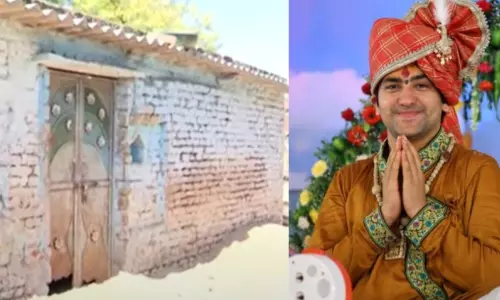 Dhirendra Shastri Ka Ghar: इस टूटे-फूटे घर में बीता धीरेंद्र शास्त्री का बचपन, आज हैं करोड़ों के मालिक
