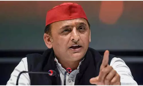 UP Politics : दुख के इस माहौल में युवाओं को और अधिक व्यथित न करें, जानिए आखिर क्यों बिफरे पूर्व सीएम अखिलेश यादव?