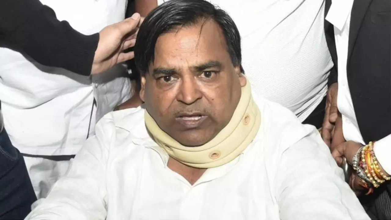 Gayatri Prajapati Case: ED मामले में HC से जमानत, लेकिन जेल में ही बंद रहेंगे गायत्री प्रजापति