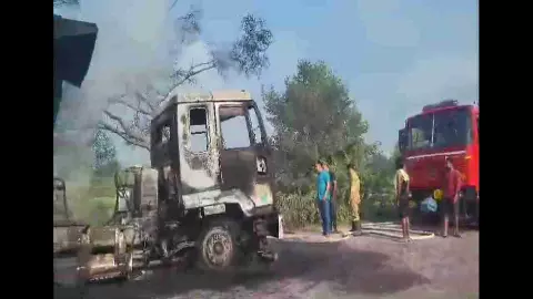 fire broke out in a dumper fire broke out in a dumper