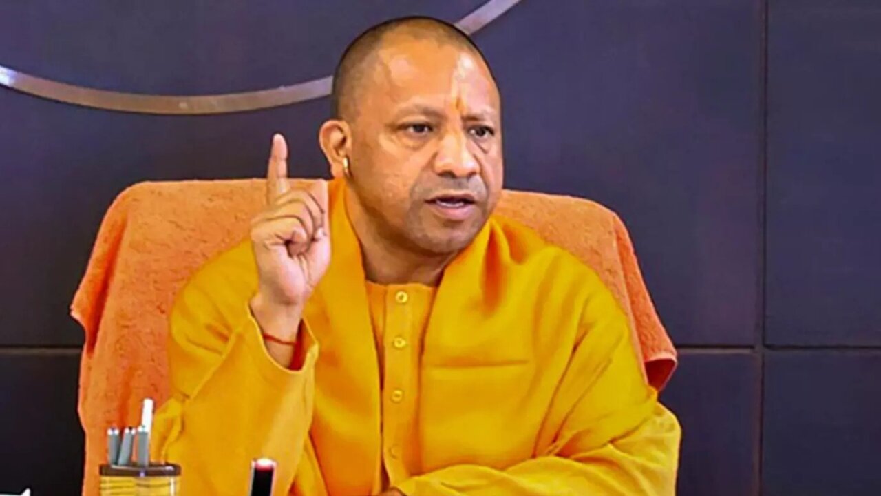 Yogi Adityanath Details: घर से लेकर नेटवर्थ तक, जानें योगी आदित्यनाथ के बारे में 10 बातें