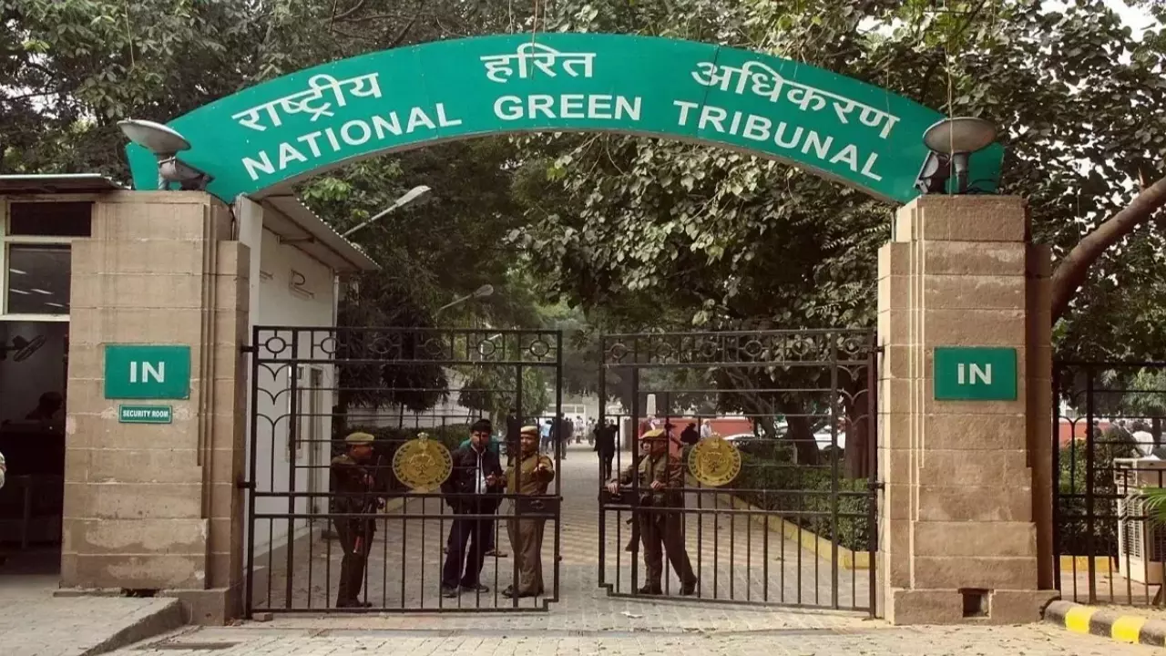 Sonbhadra : NGT के फैसले पर टिका 5 पत्थर खदानों का भविष्य, बंदी आदेश के बाद भी संचालित खदानों को कराया गया बंद