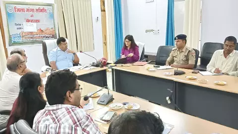DM District Environment and District Ganga Committee meeting concluded under the chairmanship of DM District Environment and District Ganga Committee meeting concluded under the chairmanship of