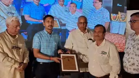 Aligarh News: वार्षिकोत्सव समारोह में बच्चों ने दिखाई भारतीय संस्कृति की झलक, हुए सम्मानित