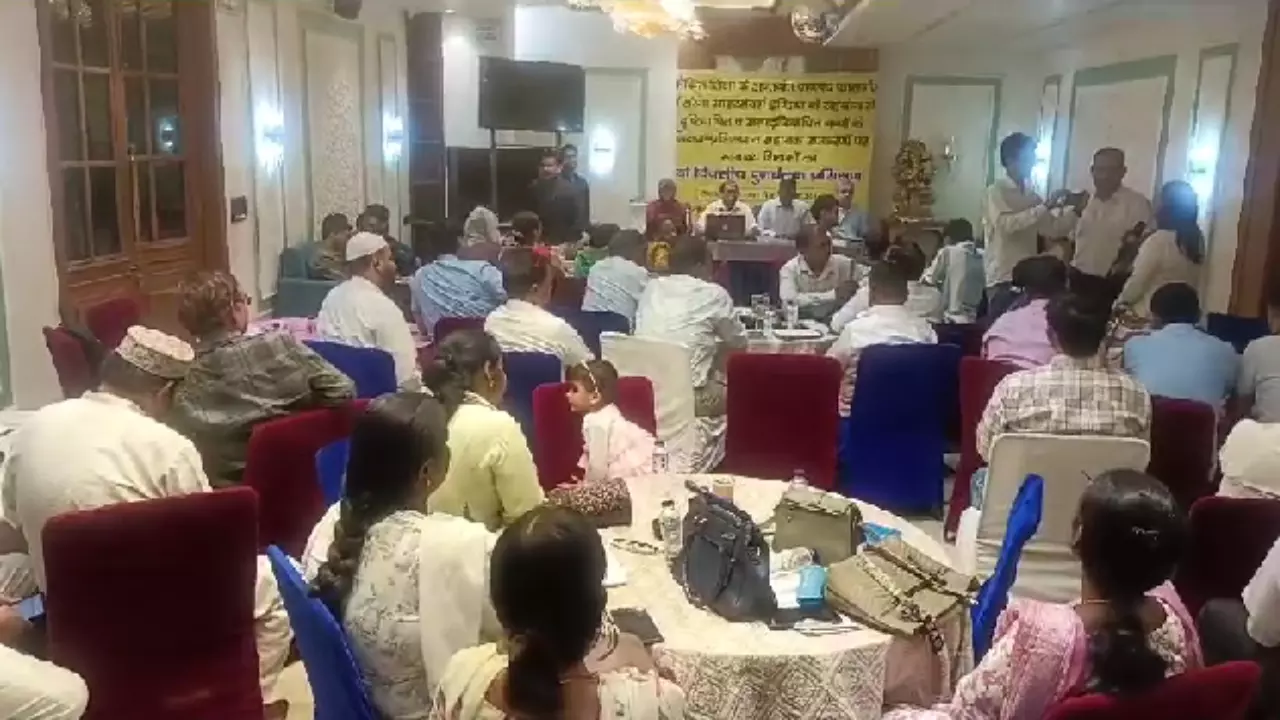 Kasganj News: अबेकस, ब्रेल लिपि के साथ लेपटॉप और मोबाइल सीख रहे बच्चे, दिव्यांग बच्चों का कायाकल्प