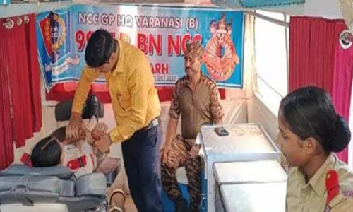 NCC young cadets donated 40 units of blood in the district hospital camp, District Magistrate gave them a certificate of appreciation