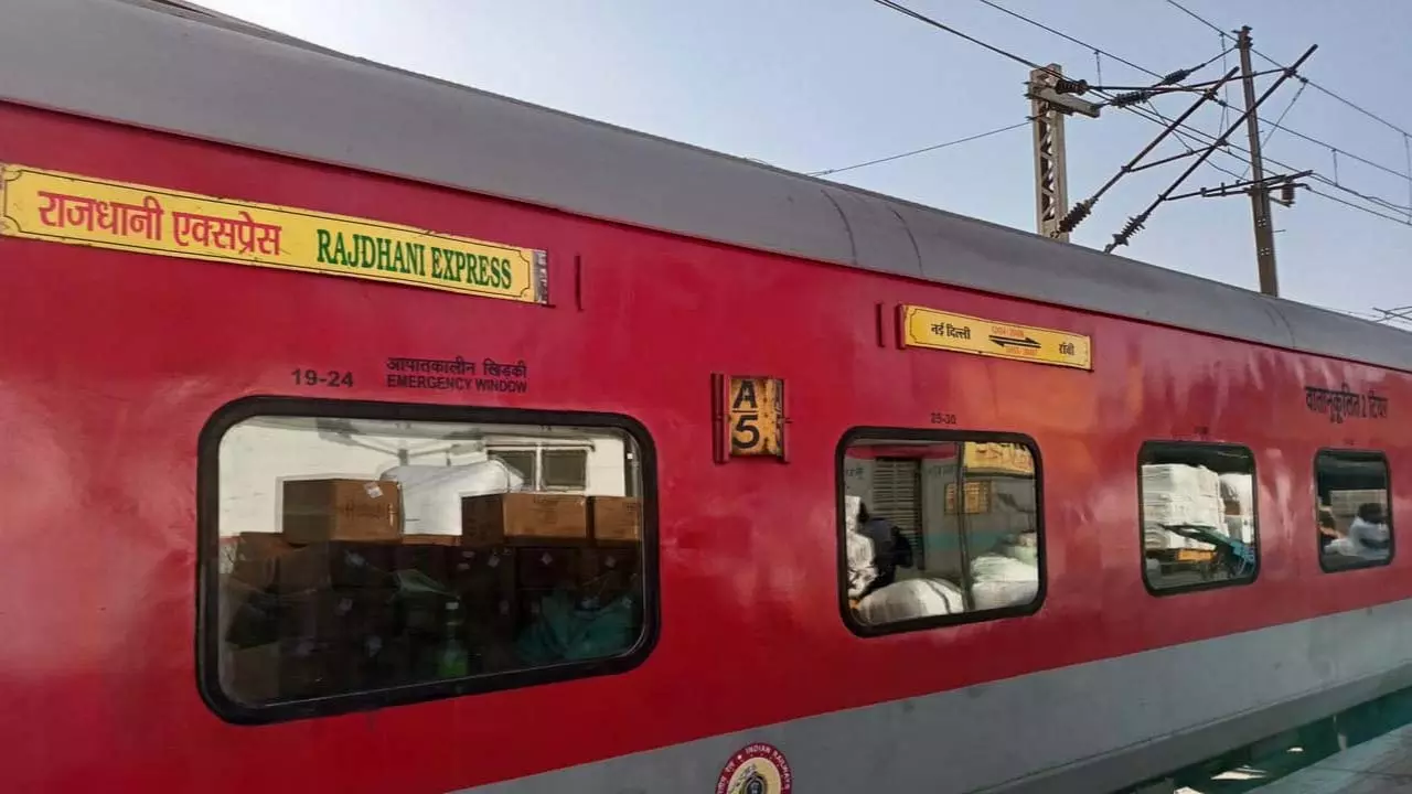 Union Minister Hardeep at Sonbhadra station Will flag off Rajdhani Express, stoppage at headquarters will start from six