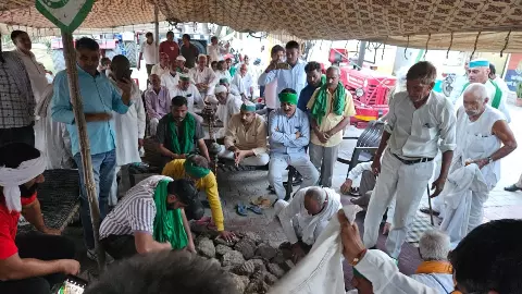 Meerut Kisan News: एक उपला, एक किसान रोज लाएगा, करेगा अर्थी पूरी, आरपार की लड़ाई Meerut Kisan News: एक उपला, एक किसान रोज लाएगा, करेगा अर्थी पूरी, आरपार की लड़ाई