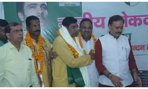 Lucknow: RLD नेताओं ने प्रदेश कार्यालय पर किया नरेन्द्र खजूरी का स्वागत, बोले- अनुसूचितों के साथ खड़ा रहूंगा