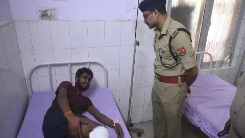 Auraiya News: दुष्कर्म के आरोपी के मुठभेड़ में लगी गोली, अस्पताल में भर्ती