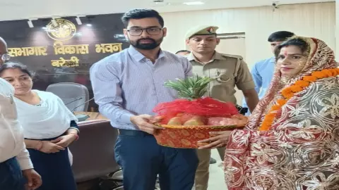 Bareilly News: CDO ने गर्भवती महिलाओं की गोदभराई की, बच्चों का भी कराया गया अन्नप्राशन