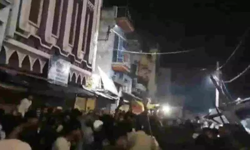Bahraich News: नानपारा में धार्मिक टिप्पणी पर बवाल, दुकानें बंद, कई थानों की फोर्स के बीच शांति व्यवस्था कायम