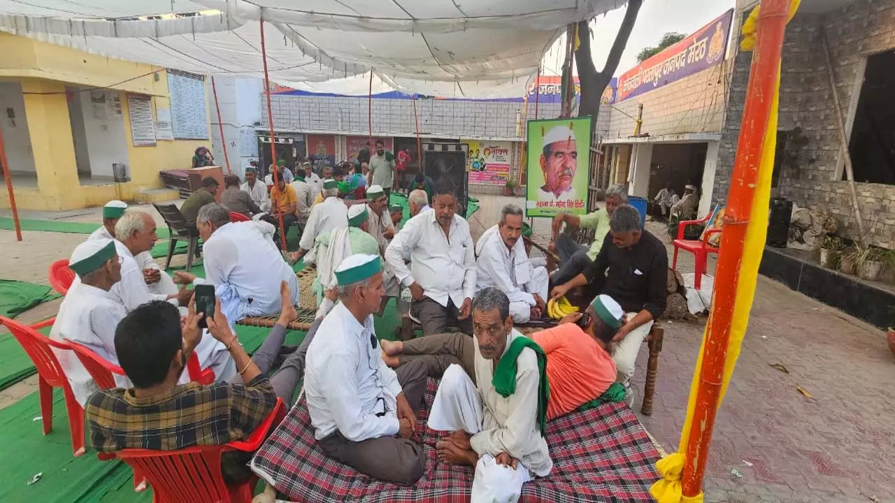 Farmers and Bhakiyus protest continues in sugarcane committee election scam case, now preparations to make toll free