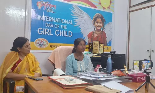 Chandauli News: यूपी राज्य बाल अधिकार संरक्षण आयोग की सदस्य बनीं चंचल, जानिए कैसा रहा एक दिन का कार्यकाल