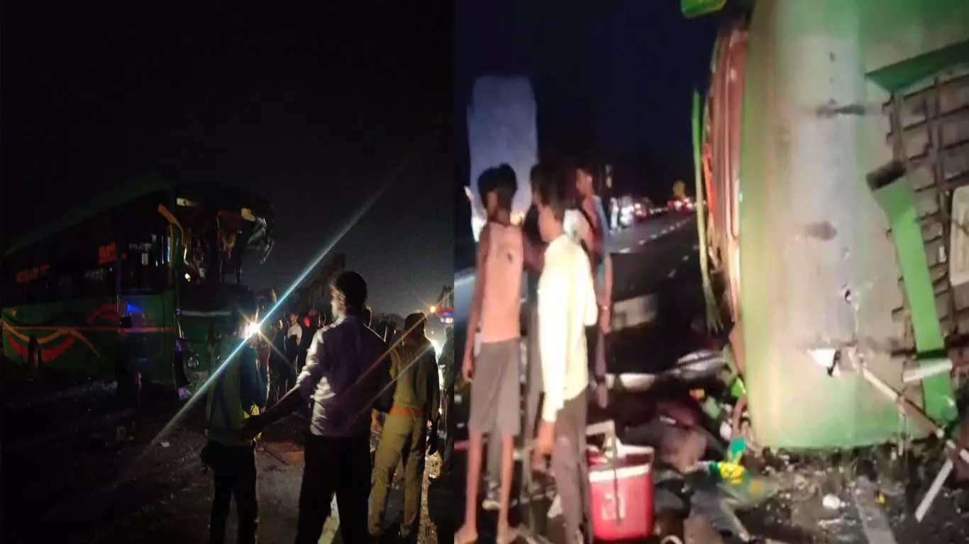 Sleeper bus overturned after going out of control, 40 passengers were on board, 21 injured, 10 in critical condition