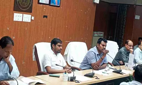 Siddharthnagar News: डीएम ने सीडीओ के साथ की स्वास्थ्य विभाग से संबंधित योजनाओं की समीक्षा, सीएमओ ने दिए ये निर्देश