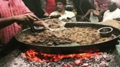Lucknow Famous Street Food Lucknow Famous Street Food