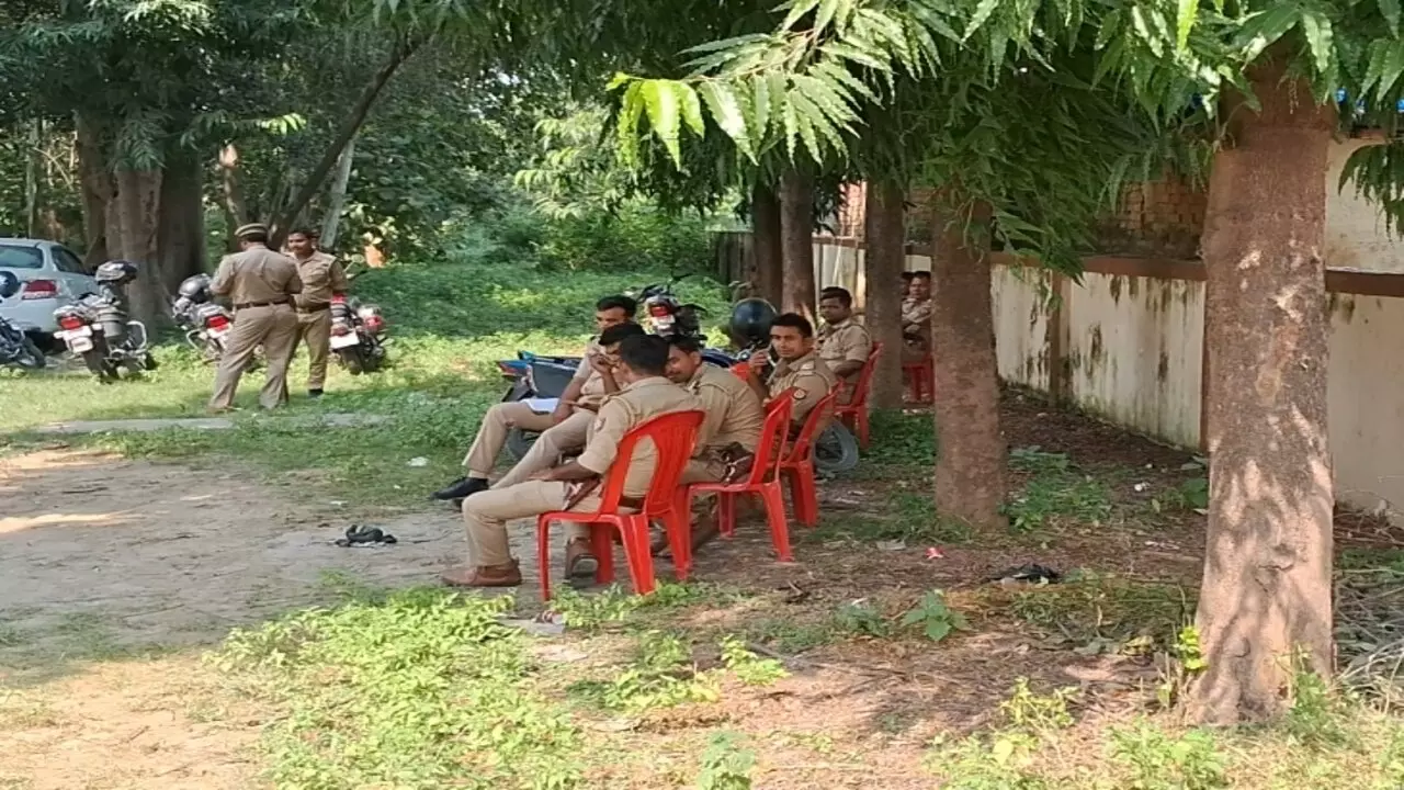 Raebareli News: सहकारी गन्ना समिति का चुनाव आज, पुलिस बल तैनात