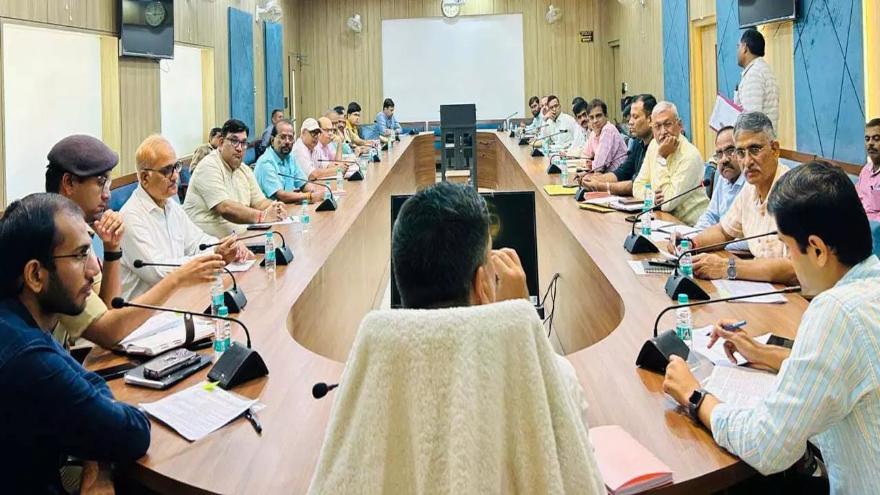 fficials holding a meeting regarding Gorakhpur Festival